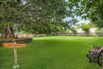 sterling hibis vellore