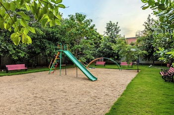 sterling hibis vellore