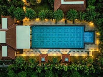 sterling hibis vellore