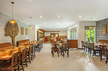 sterling hibis vellore