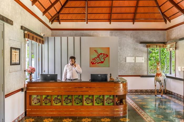 sterling hibis vellore