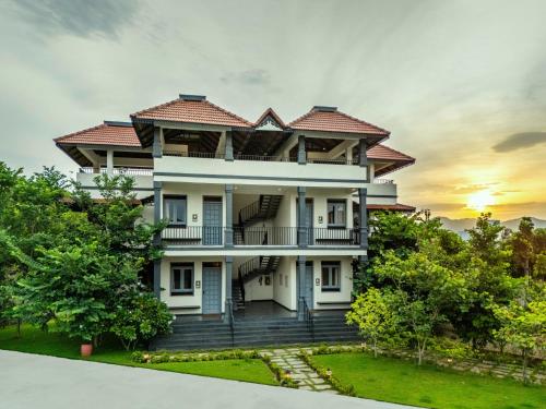 Sterling Hibis Vellore,,3 star