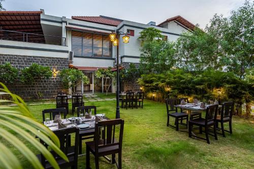 sterling hibis vellore