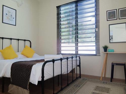 zulanies the pool cottage near daur beach bachok