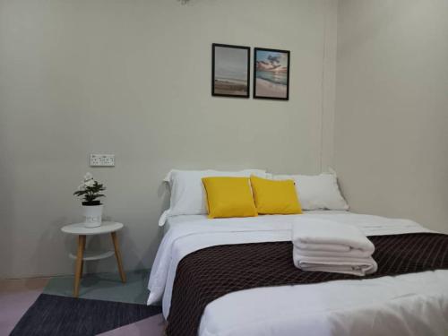 zulanies the pool cottage near daur beach bachok