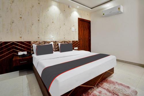 collection o hotel sterling 30