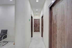 collection o dalhousie square kolkata formerly g n palace