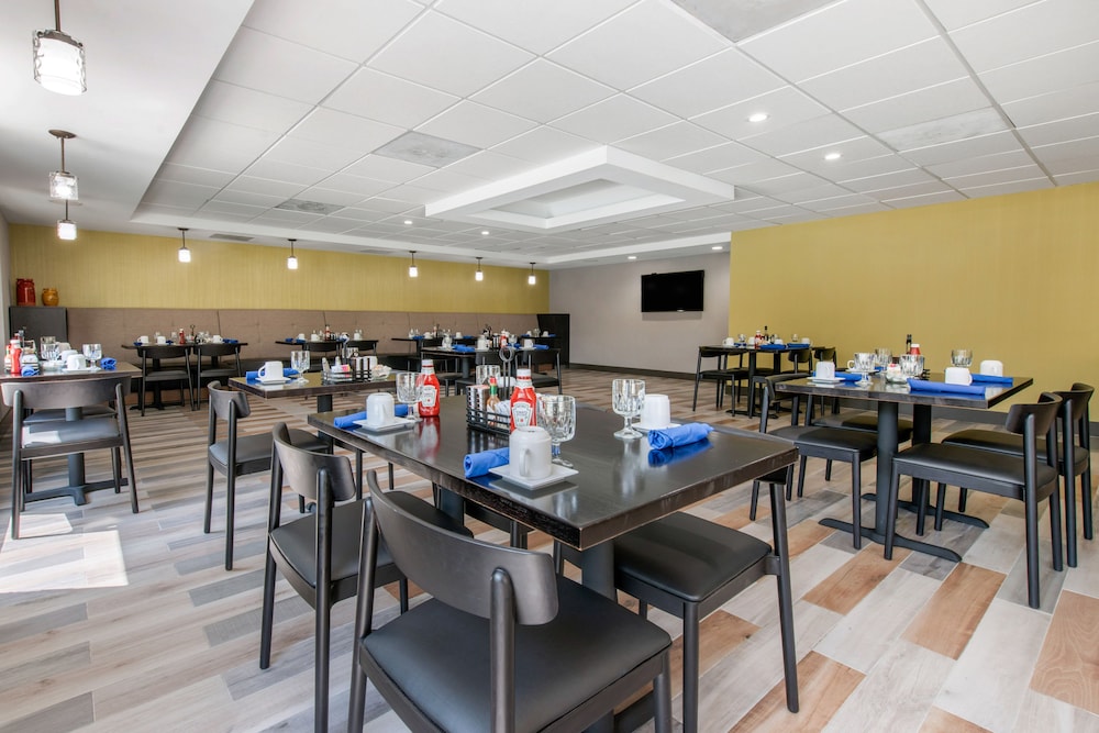 holiday inn melbourne viera conference ctr by ihg
