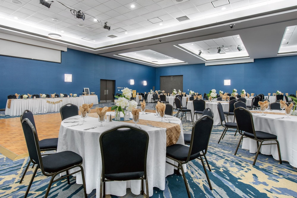 holiday inn melbourne viera conference ctr by ihg