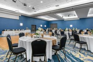 holiday inn melbourne viera conference ctr by ihg