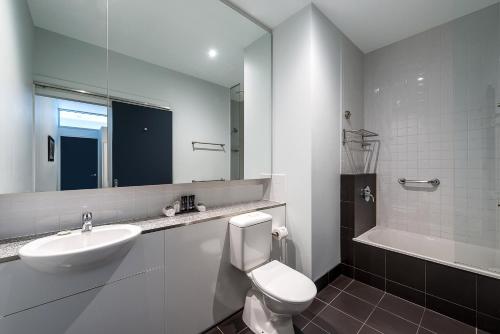 mantra 100 exhibition melbourne