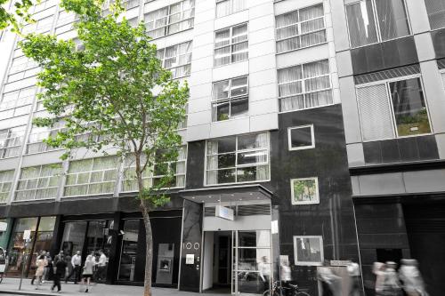 mantra 100 exhibition melbourne