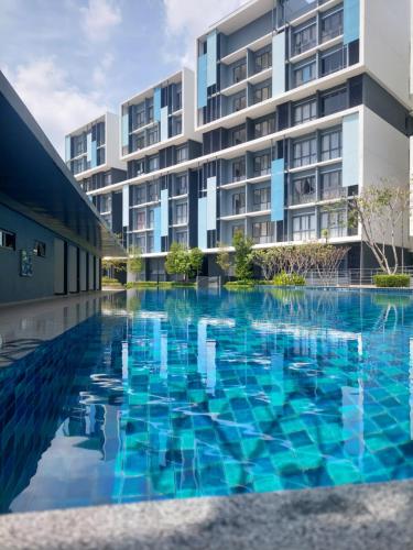 klia travel homestay 3r 2b wifi and netflix