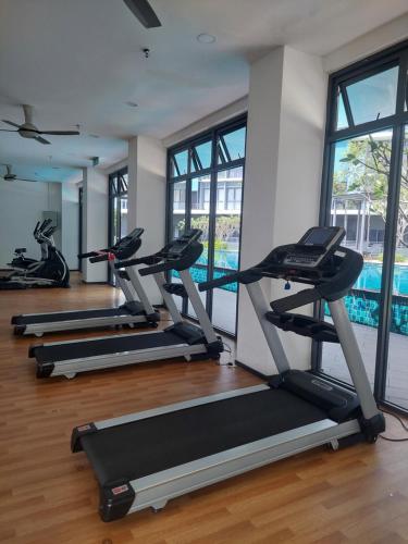 klia travel homestay 3r 2b wifi and netflix