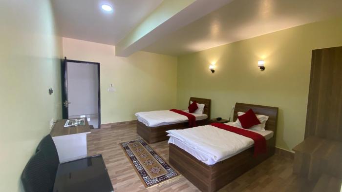 lingmoo residency