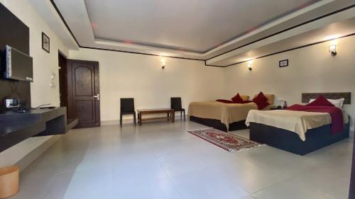 Lingmoo Residency,,3 star