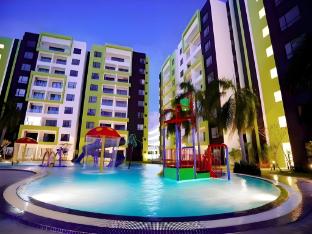 ipoh manhattan waterpark suites 6 11 pax 2 parking by iwh