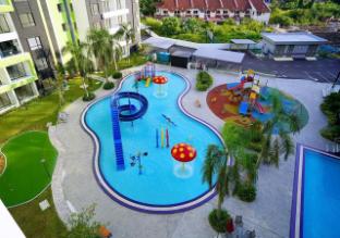 ipoh manhattan waterpark suites 6 11 pax 2 parking by iwh