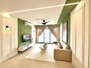 ipoh manhattan waterpark suites 6 11 pax 2 parking by iwh
