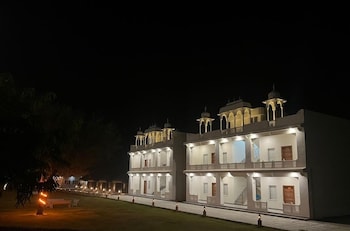 roop garh palace