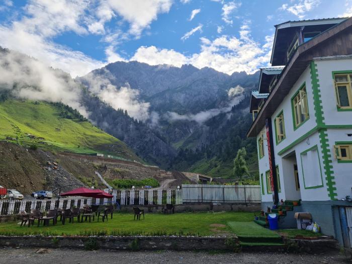 hotel intermountain sonamarg