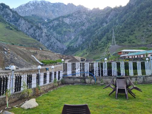 Hotel Intermountain Sonamarg,,5 star