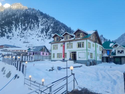 Hotel Intermountain Sonamarg,,5 star