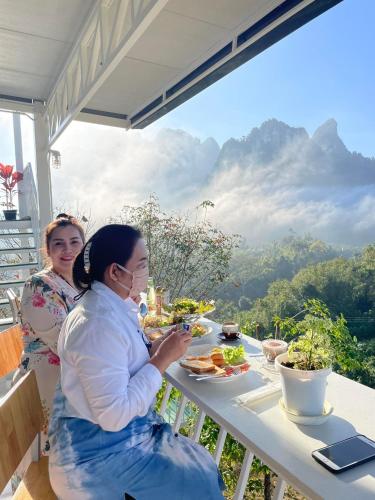 khaosok99campandcafe