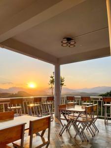 Khaosok99camp&Cafe,,4 star
