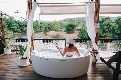 u haus train cabin resort