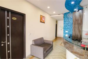 hotel leaf 9 cyber city near ambience mall