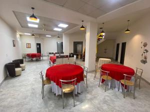 hotel leaf 9 cyber city near ambience mall