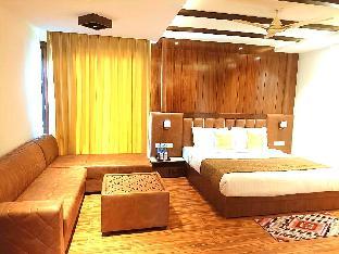 aamod suites dalhousie