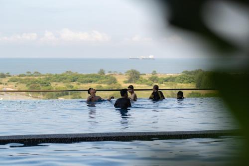 Amber Cove Melaka By Dawn Stay,,4 star