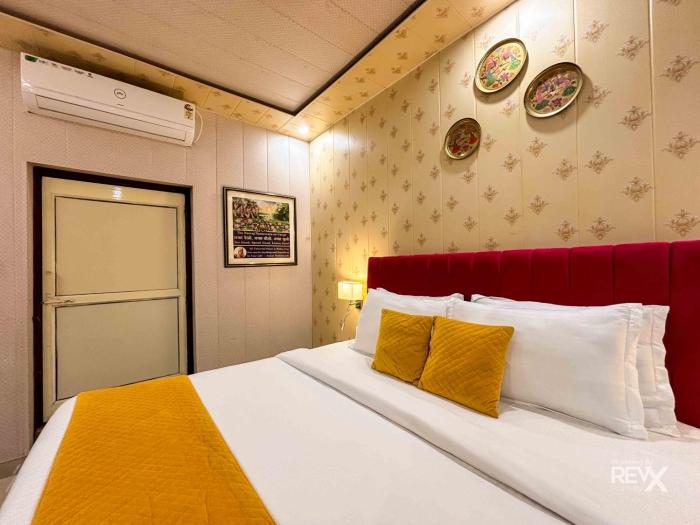 the neeraj naturecure stay on the ganges