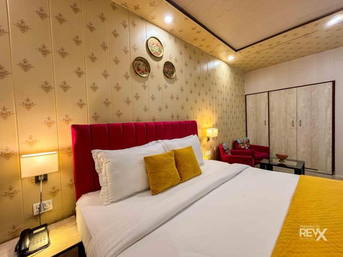 the neeraj naturecure stay on the ganges