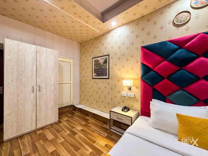 the neeraj naturecure stay on the ganges