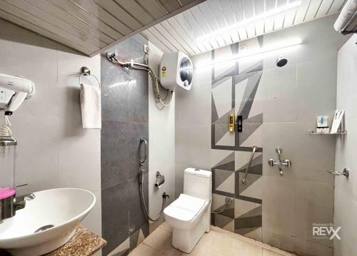 the neeraj naturecure stay on the ganges