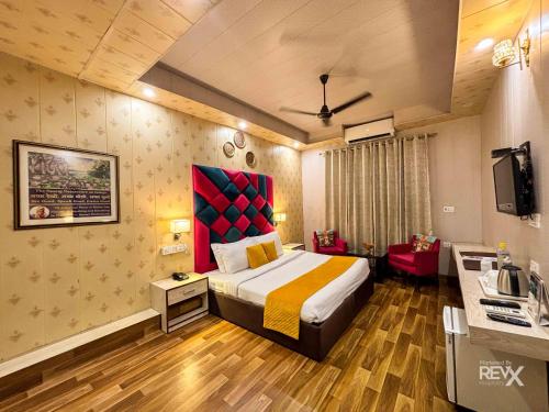 the neeraj naturecure stay on the ganges