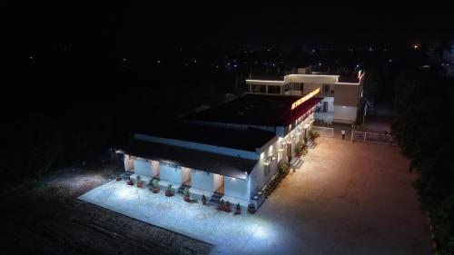 chandana green view resort