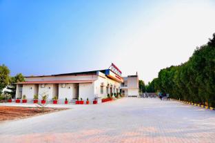 chandana green view resort