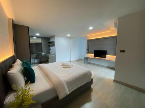 aston residence hatyai