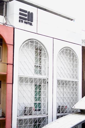 e11 hotel bts punnawithi