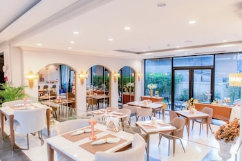Carrara Hotel Hatyai,,3 star