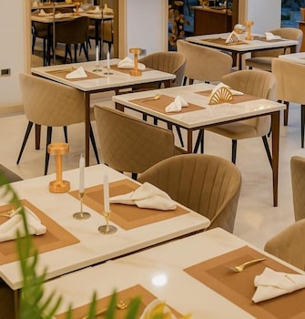 Carrara Hotel Hatyai,,3 star