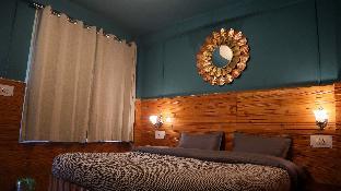 whoopers hostel jibhi