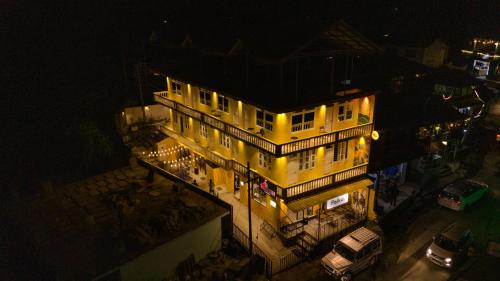 Whoopers Hostel Jibhi,,3 star