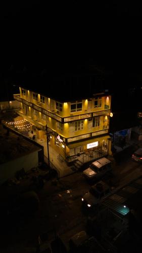 Whoopers Hostel Jibhi,,3 star