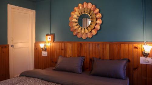 whoopers hostel jibhi