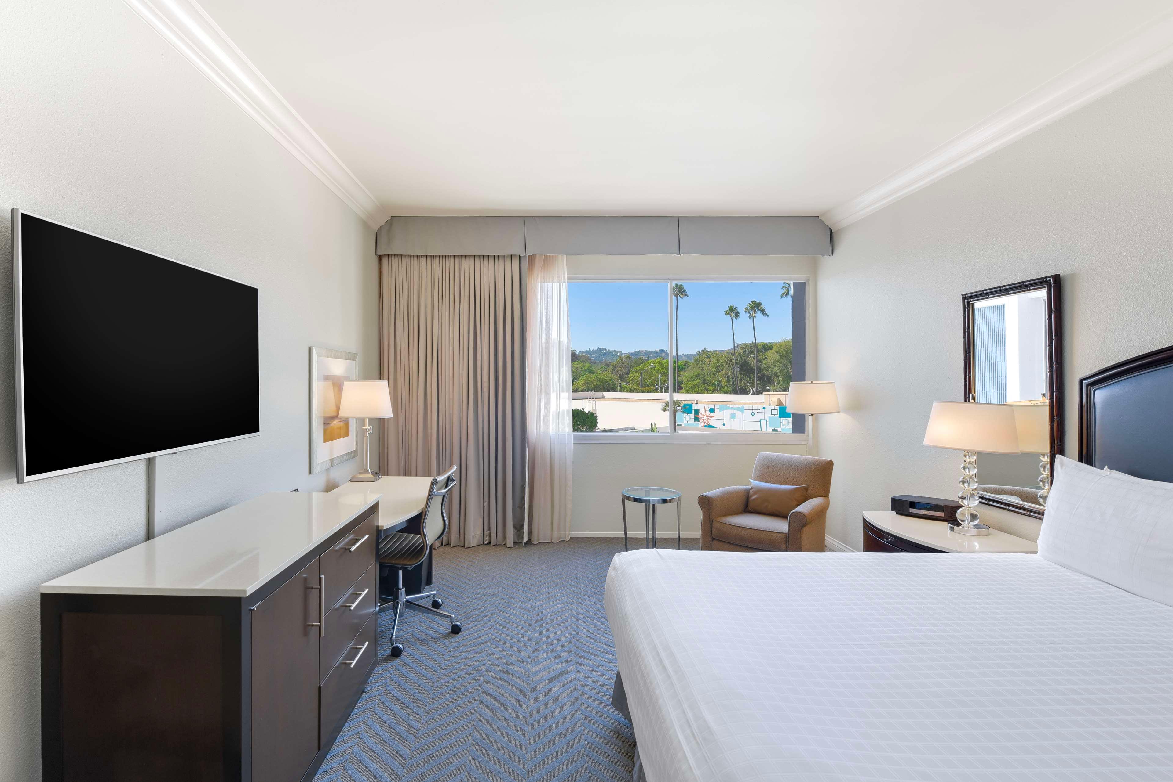 the beverly hilton